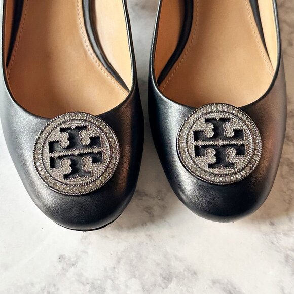 Tory Burch Liana Pumps in Black - Picture 4 of 16